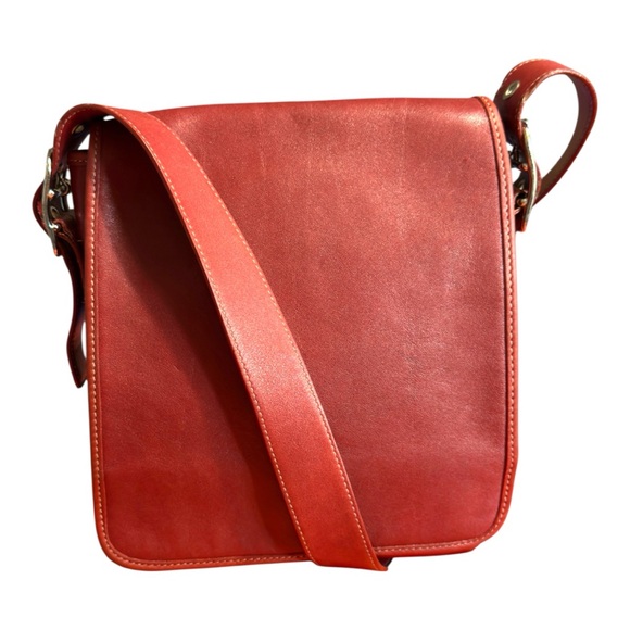 Vintage Coach Legacy small flap crossbody bag Pre-loved glove-tanned red leather - Picture 1 of 11